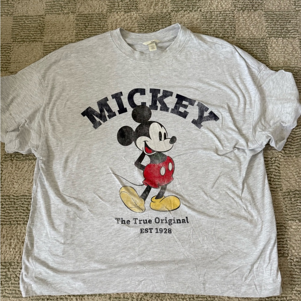 Oversized Mickey Mouse H&M Tee